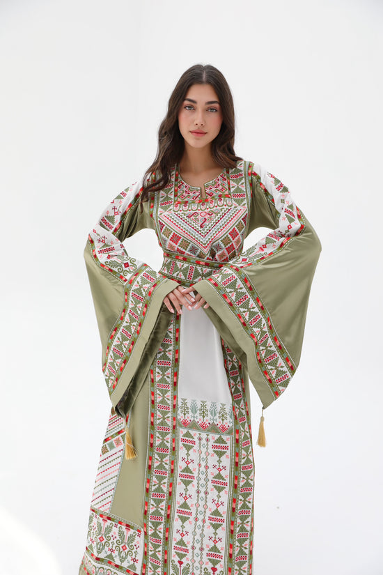 Roaa Long Sleeve Green and Beige Thobe