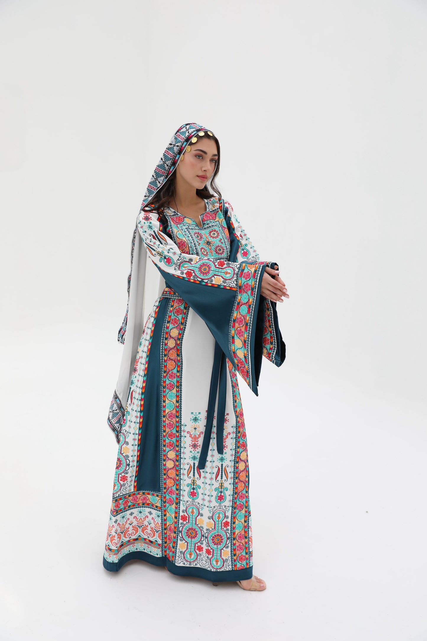 Yasmine Long Sleeve Turquoise and White Thobe