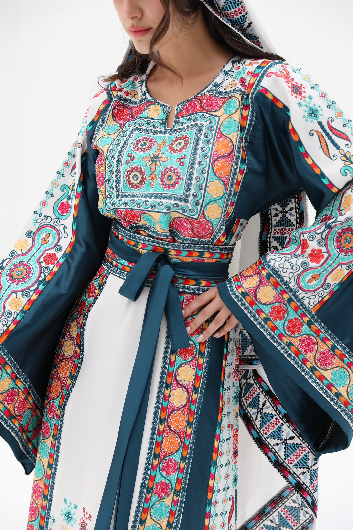 Yasmine Long Sleeve Turquoise and White Thobe