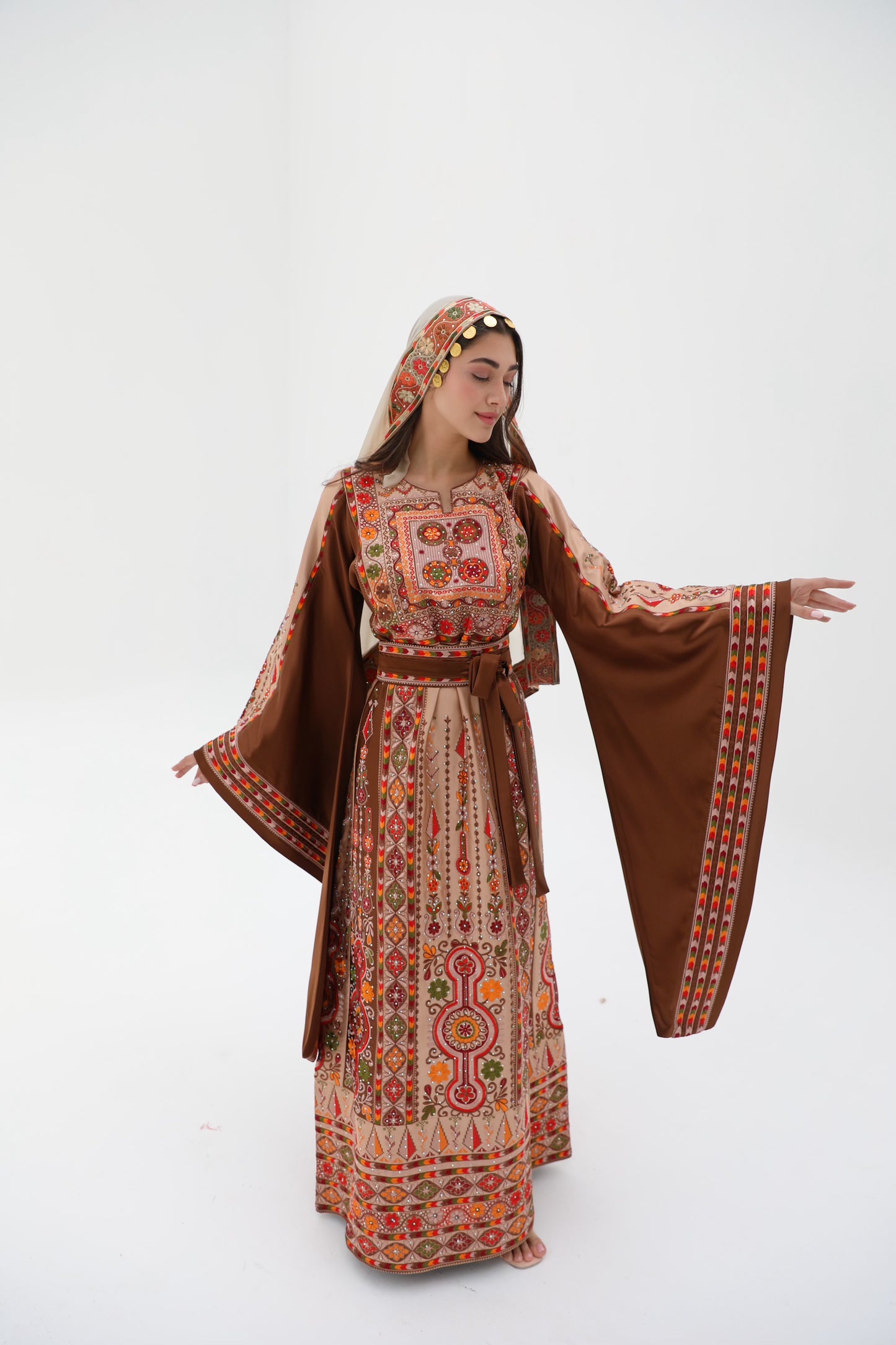 Kenz Long Sleeve Brown and Golden Thobe