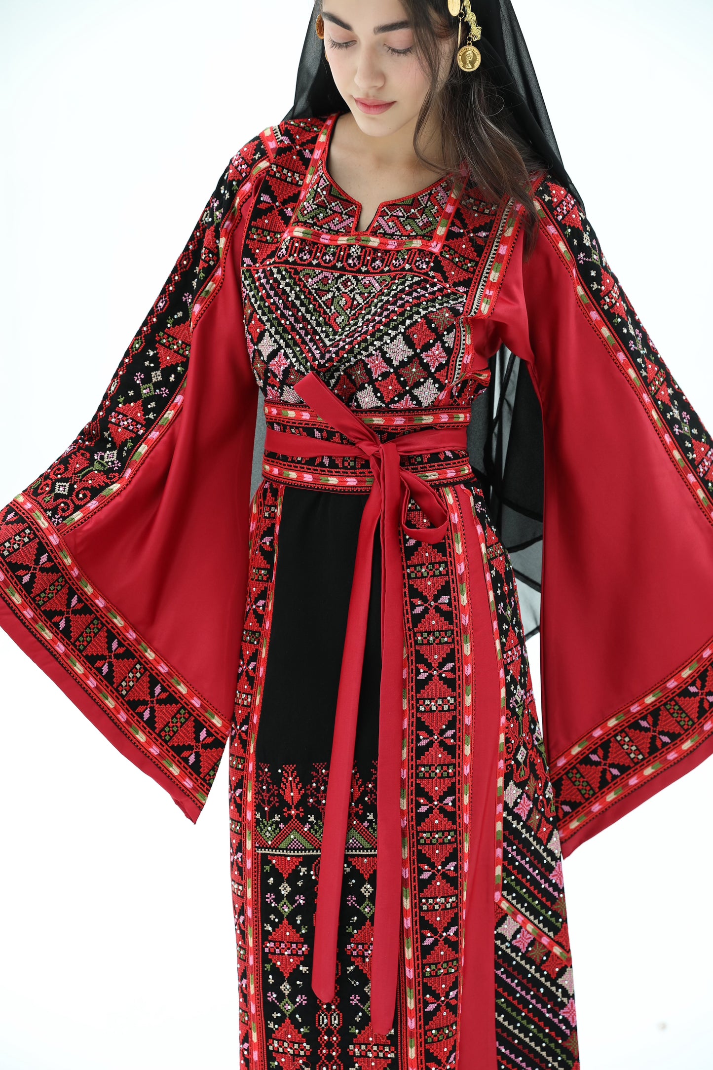 Farha Long Sleeve Red and Black Thobe